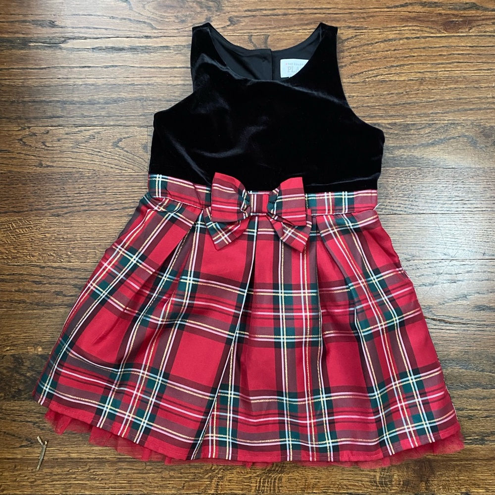Children’s Place- toddler girl 4T Black Velvet Top Red Plaid Bow Skirt holiday